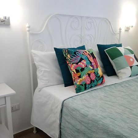Mareluna Rooms Маргерита-ди-Савойя Экстерьер фото