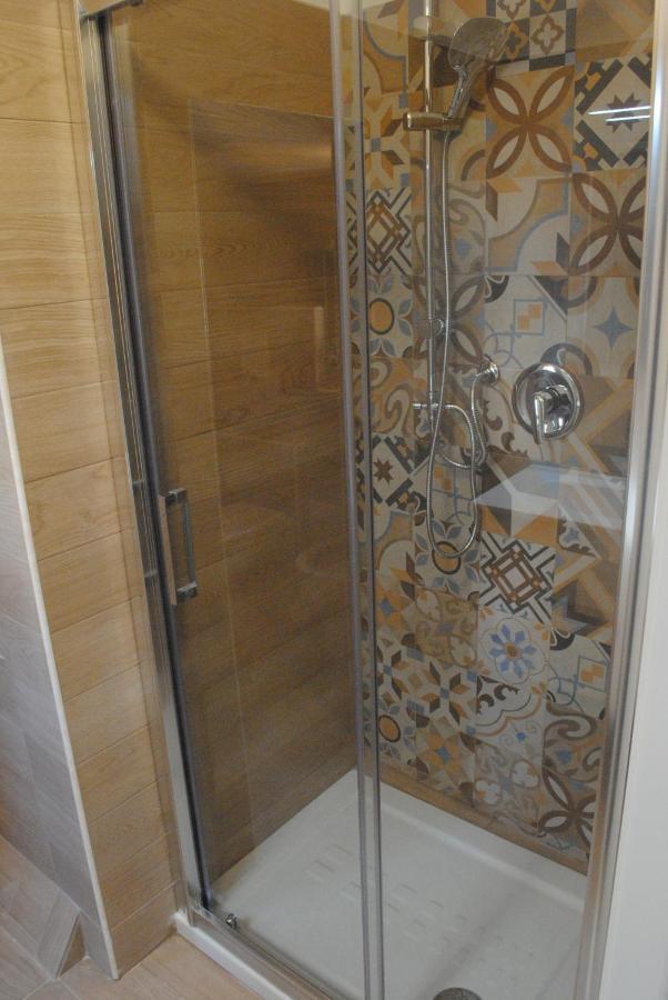 Mareluna Rooms Маргерита-ди-Савойя Экстерьер фото